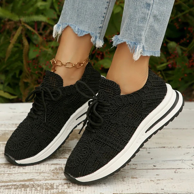 2026 Women's Casual Breathable Mesh Sports Shoes Lace Up Fashion Zpaxo
