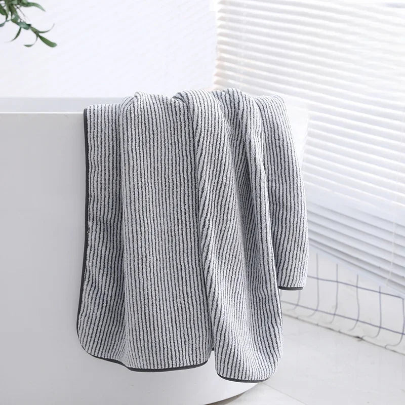 Thickened Bamboo Fiber Bath Towel – Soft & Absorbent Microfiber