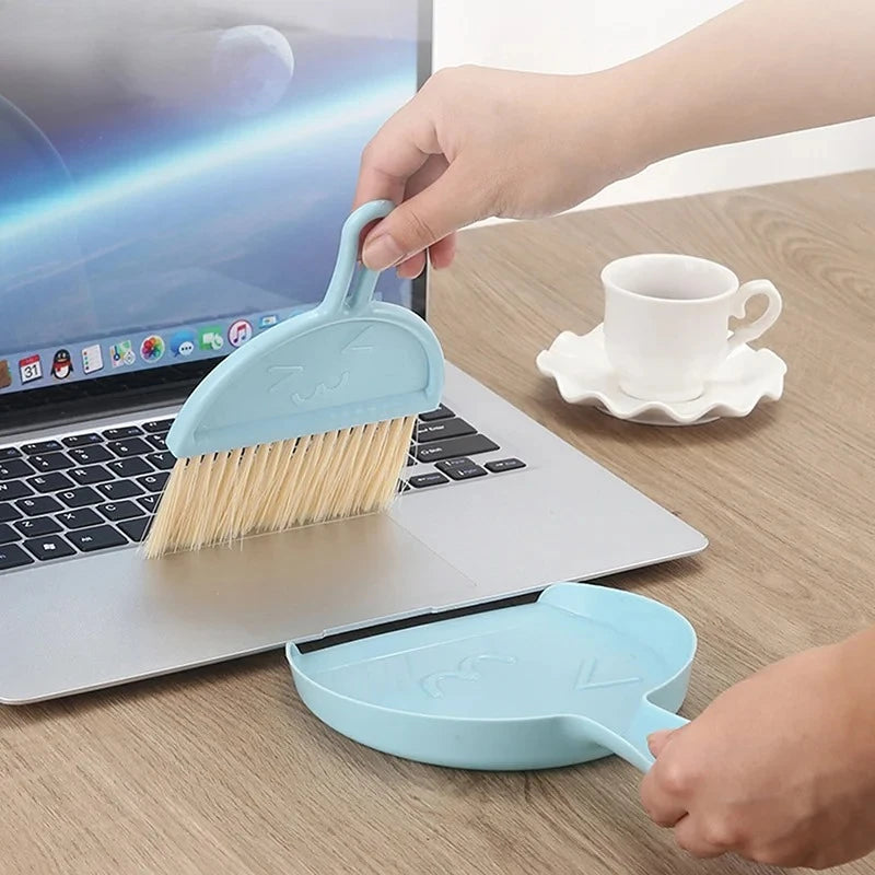Multi-purpose Mini Desktop Cleaning Brush Dustpan Table Sweeper