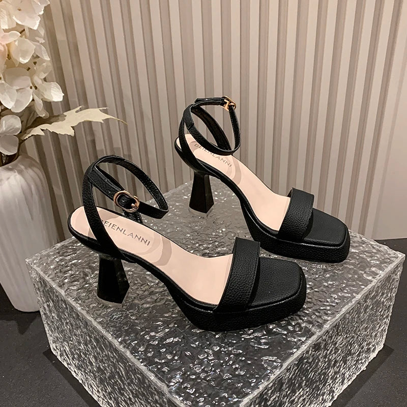 2025 Summer Fashionable Women's Shoes Thick Sole Ankle Strap High Heel Waterproof Platform Shoes Pink Sandals 9cm Zpaxo