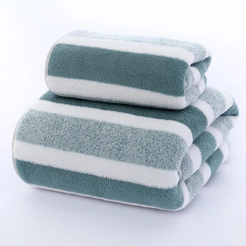 thick bath towel strong water absorption and quick drying non shedding durable Ultra Soft - very suitable for families beaches Zpaxo Green 70x140cm