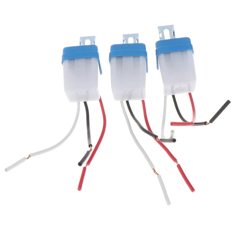 1Pc Auto On Off Photocell Street Light Sensor Switch AC 24v 110v 220v Auto Street Light Switch Night On Day Off Sensor Switches Zpaxo