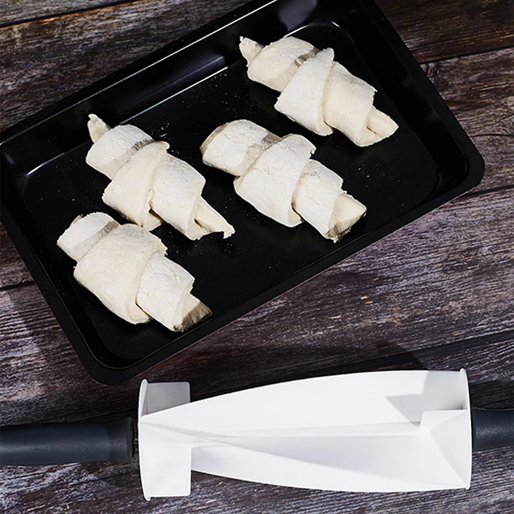 Croissant Cutter Roller Plastic Croissant Rolling Bread Dough Pastry Kitchen Baking Tool Zpaxo