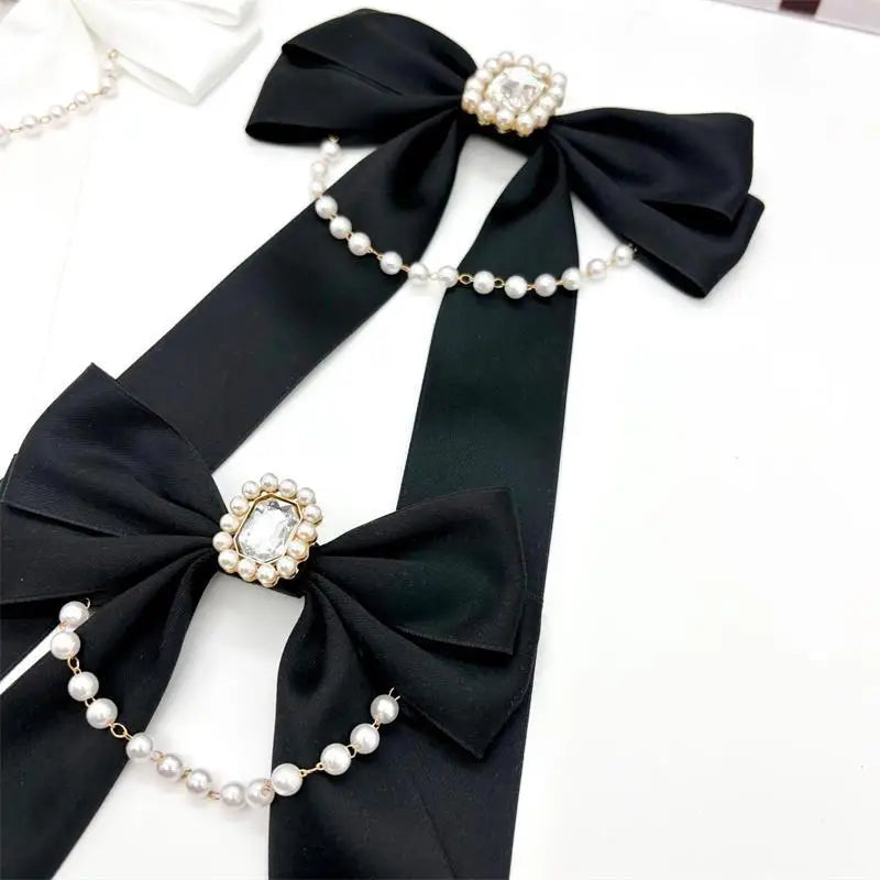 Trendy Women's Shirt Accessory Black White Bow Brooch Pearl Chain Zpaxo