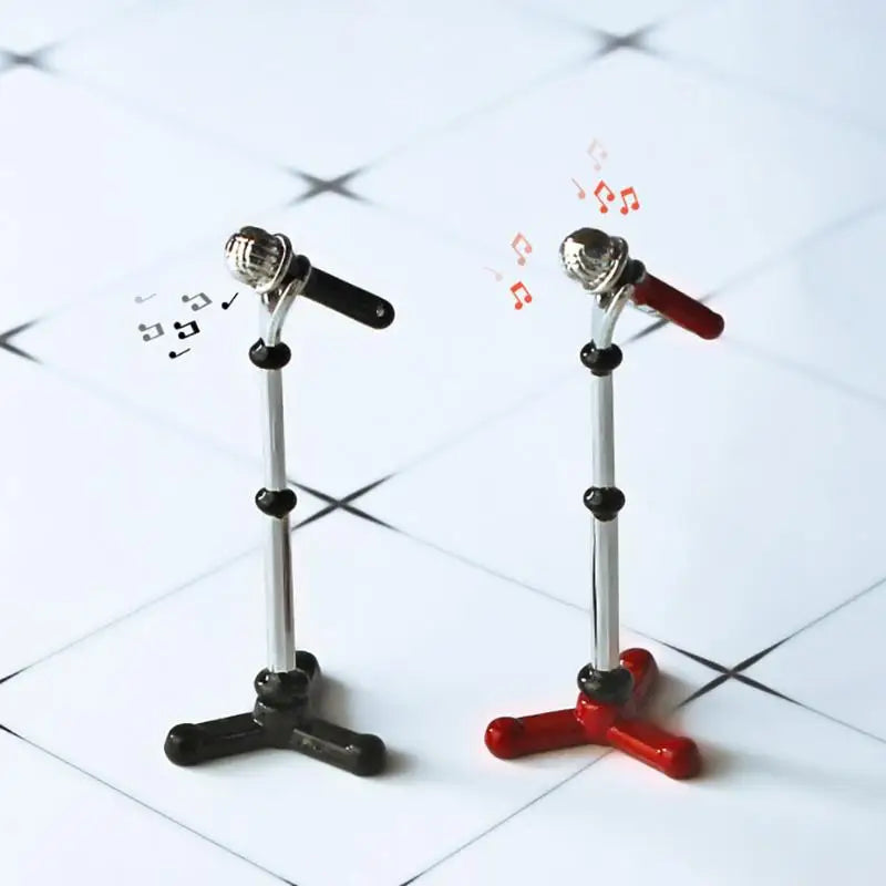 ▶1Pcs Doll House Decoration 1/12 Dollhouse Accessories Miniatures Simulation Mini Alloy Microphone With Stand Model Toy Zpaxo