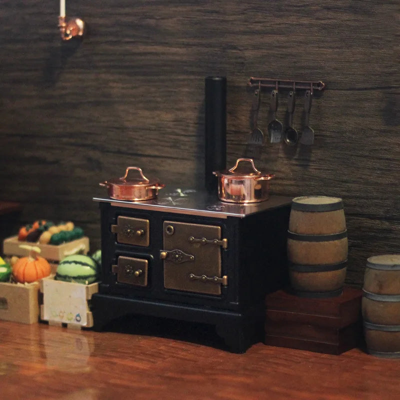 1:12 Vintage Miniature Stove with Chimney – Dollhouse Decor