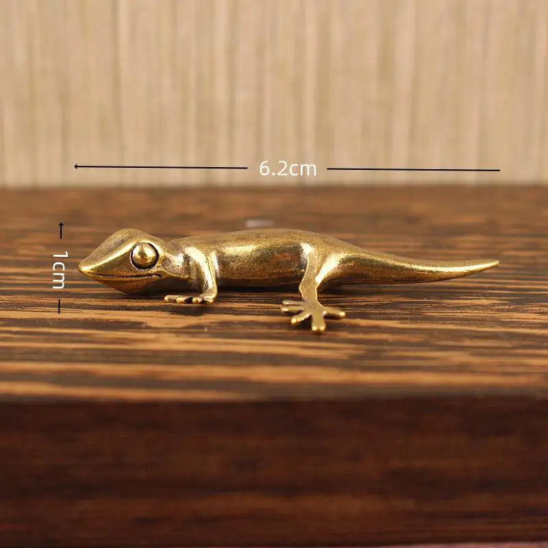 ▶1PCS Gecko Figure Home Decor Small Ornaments Antique Brass Animal Figurines Tea Pet Desk Decorations Home Decor Accessories Zpaxo A1