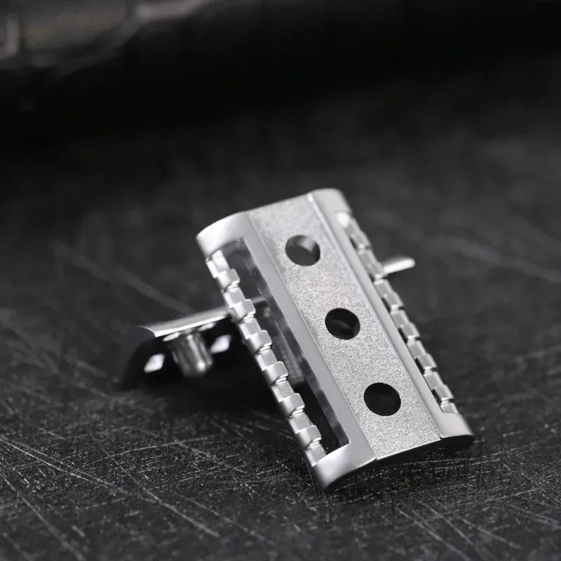 YAQI Knight-Helmet Safety Razor Head – Chrome Zinc Alloy Safety Razor Head Zpaxo