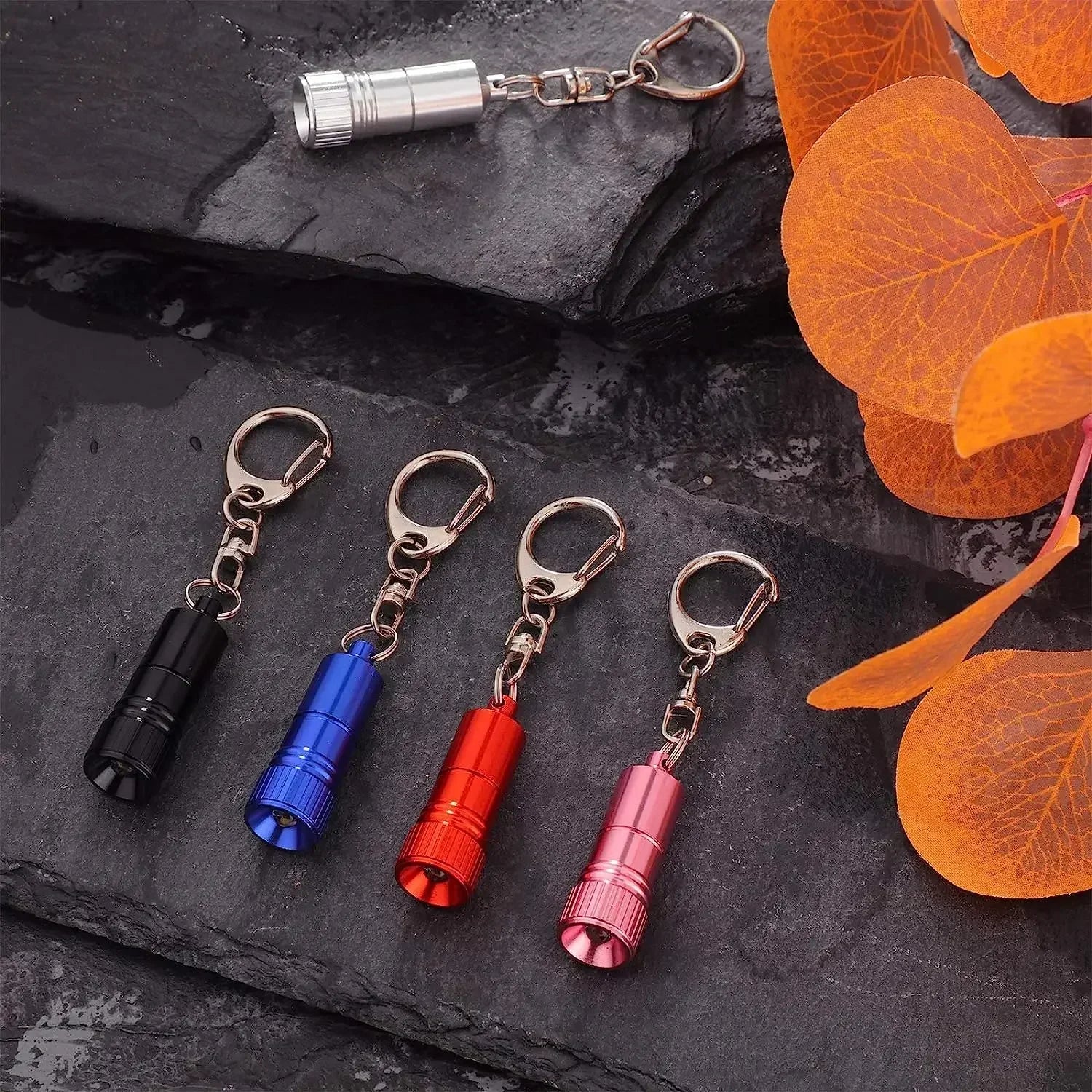 POCKETMAN Mini LED Keychain Flashlight – 800 Lumen EDC Torch