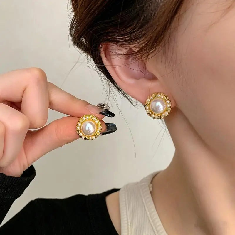 Vintage Gold Geometric Faux Pearl Stud Earrings – 2Pcs Bridal