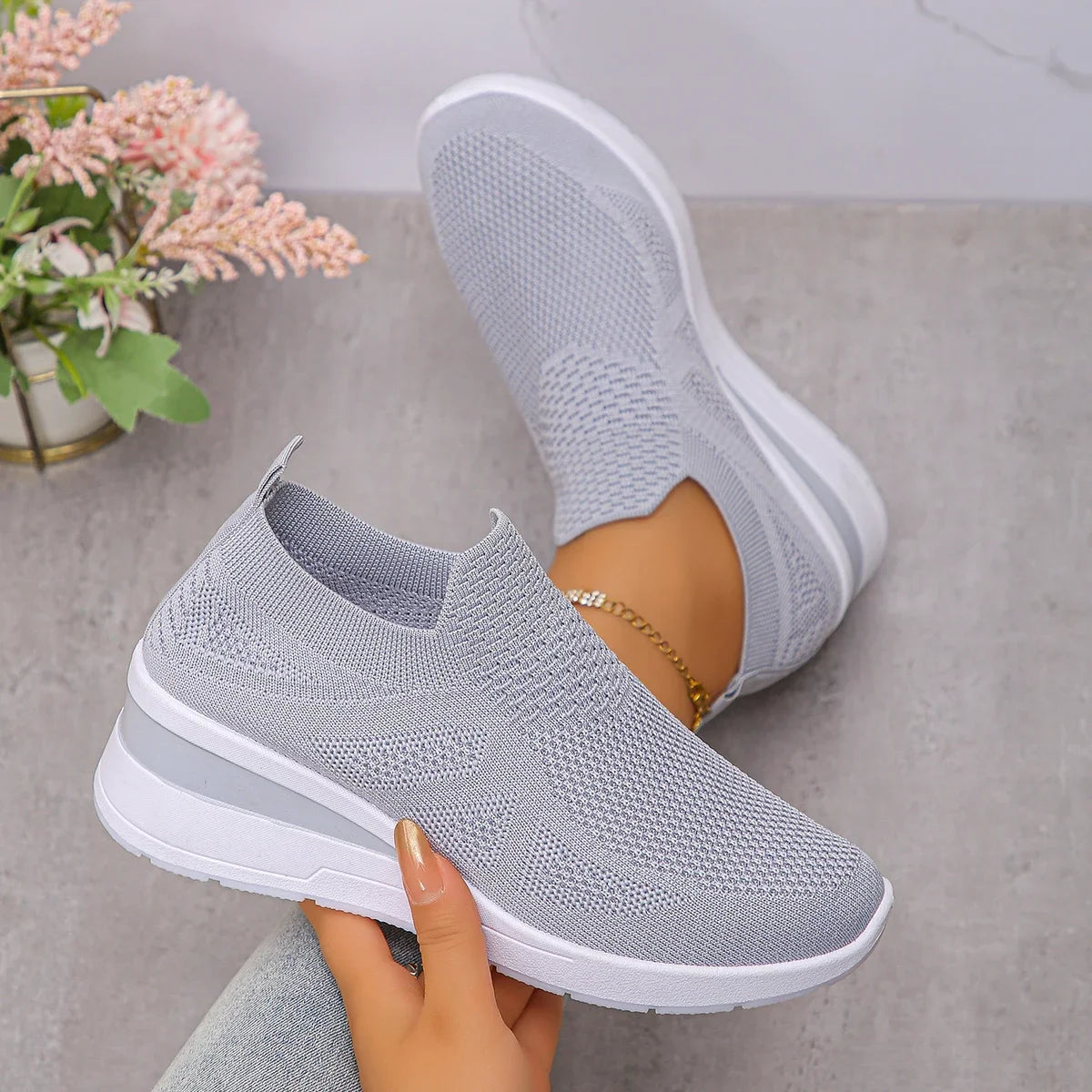 Women Sneakers 2025 New Outdoor Running Shoes Breathable Mesh Women Casual Shoes Comfortable Low Heel Wedge Sneakers Women Zpaxo GRAY 43