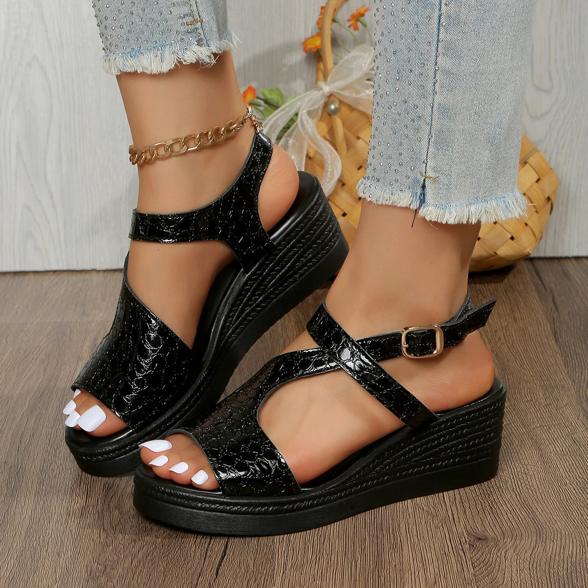 Women Sandals Designer Peep Toe Wedge Sandals Women Summer Back Strap Buckle Platform Shoes Woman 2025 Fashion Thick Sole Shoes Zpaxo