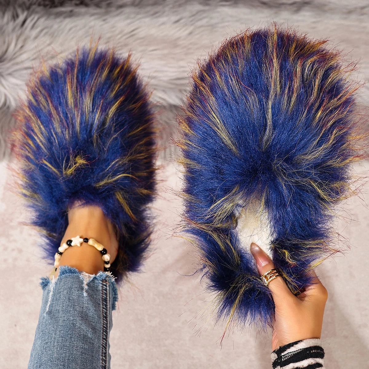 Winter Luxury Outdoor Anti Slip Slippers Women Soft Flat Bottom Slides Women Fashion Fur Slippers Fluffy Cute Plush Women Shoes Zpaxo