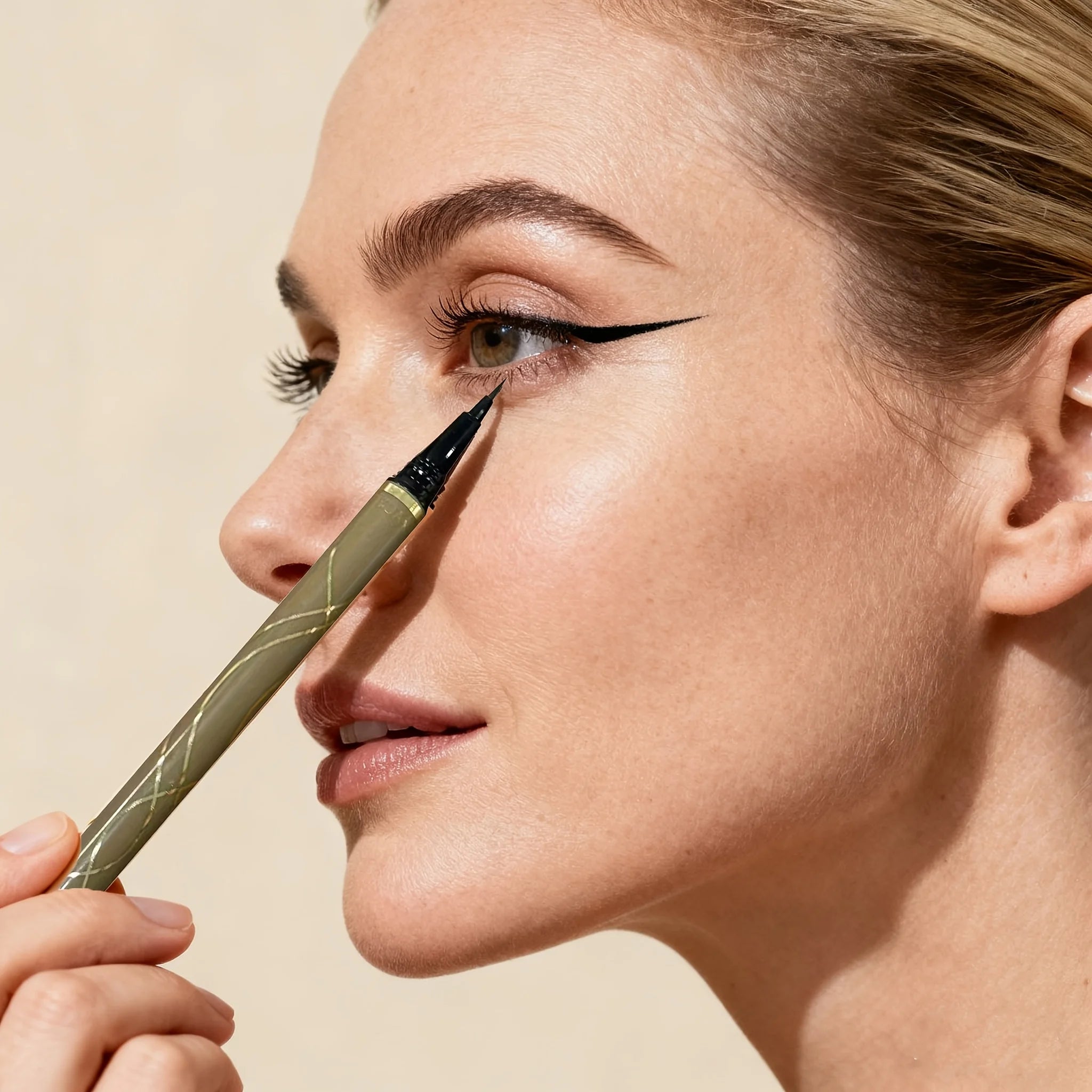 Ultra-fine ultra-fine eyebrow pencil waterproof professional sweat-proof liquid eyeliner Eyebrow dual-purpose durable makeup art Zpaxo