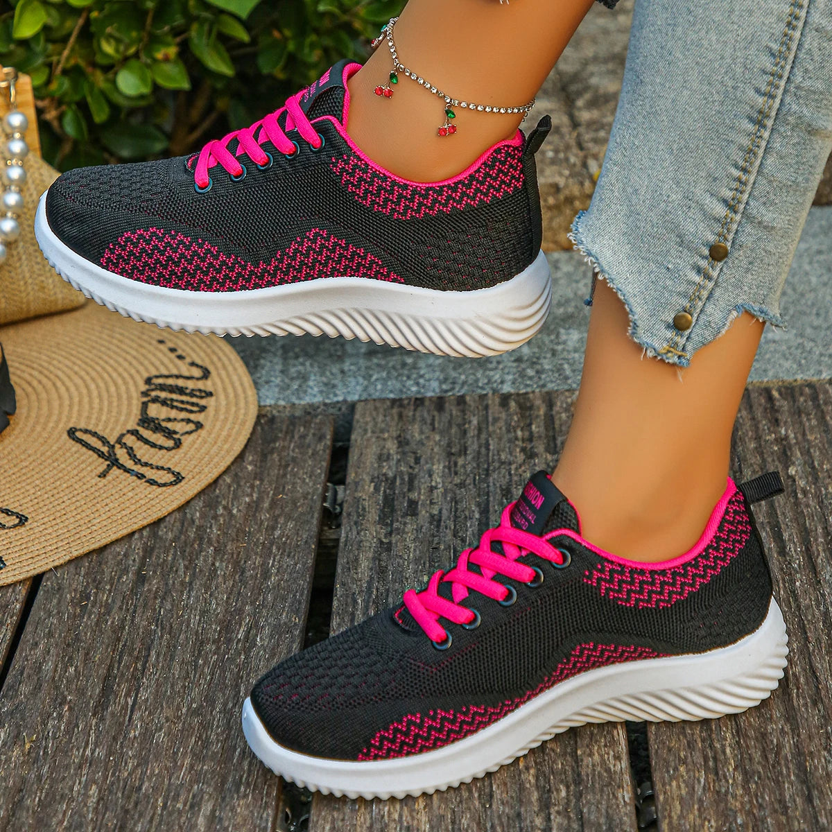Women Sneakers 2025 New Walking Plus Size Shoes Woman Lace Up Round Toe Sneakers Women Fashion Lightweight Designer Shoes Women Zpaxo