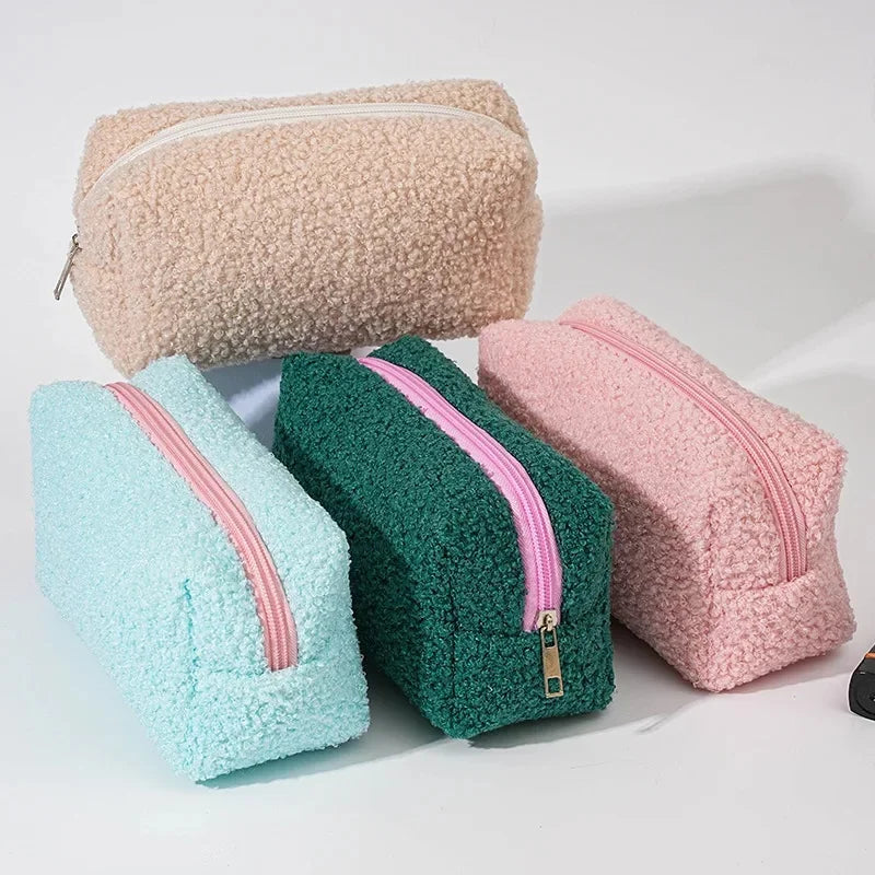 Plush Pencil Case, Makeup Bag, Cute, High Appearance, Large Capacity Pencil Case, Girls' School Students' Stationery Box, Pillow Zpaxo