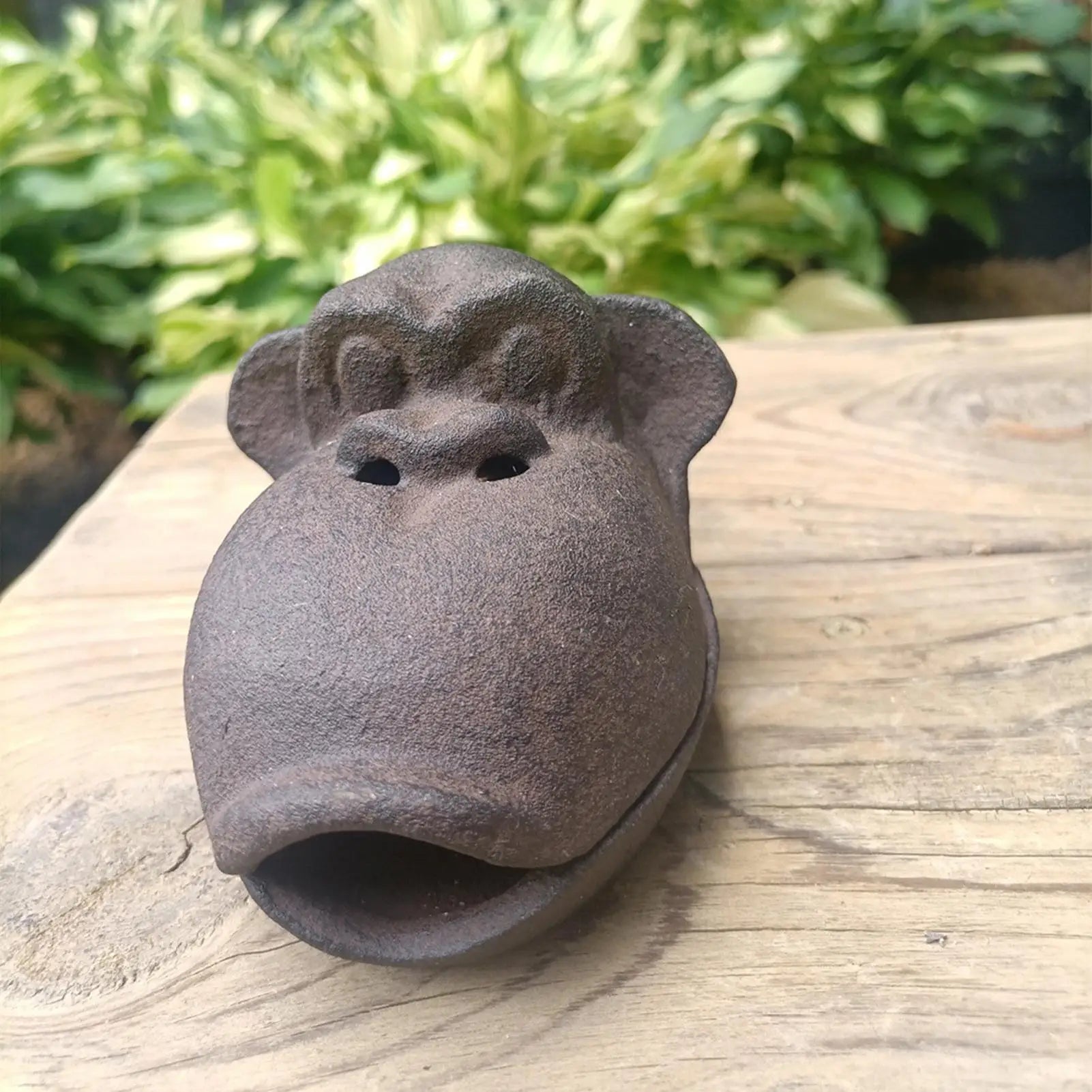 Outdoor Ashtrays Patio Waterproof Iron Monkey Outside Ashtray Lid