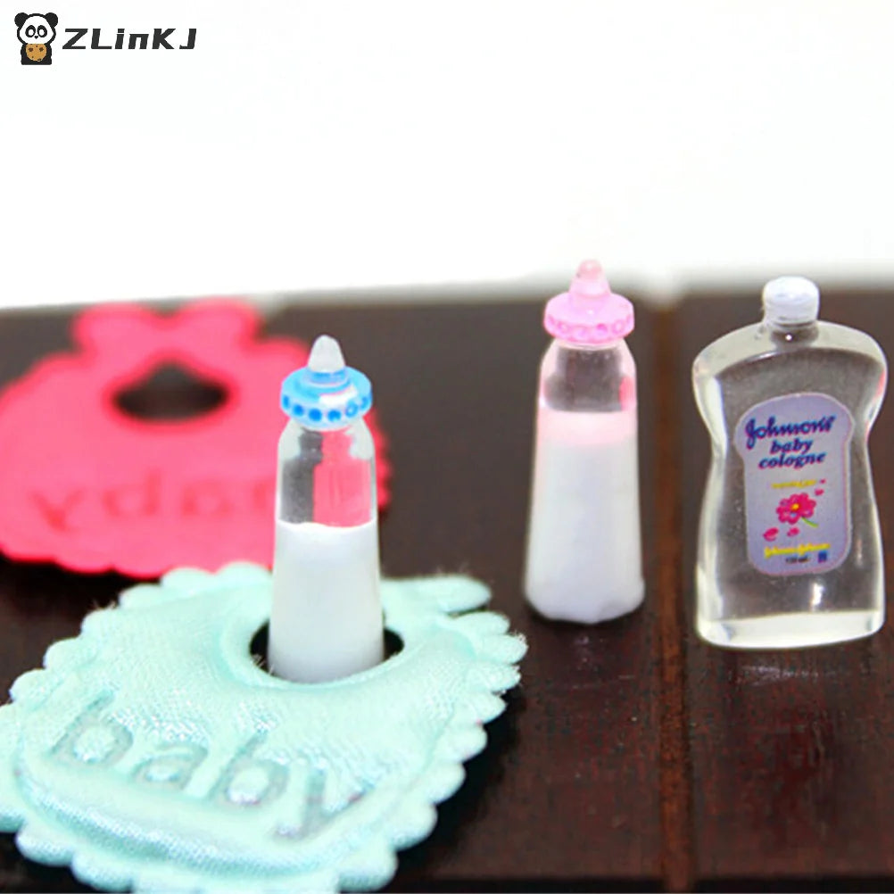 ▶5Pcs/set 1:12 Dolls House Miniature Baby Bottles Shampoo Bibs Set Nursery Accessory Gift Zpaxo