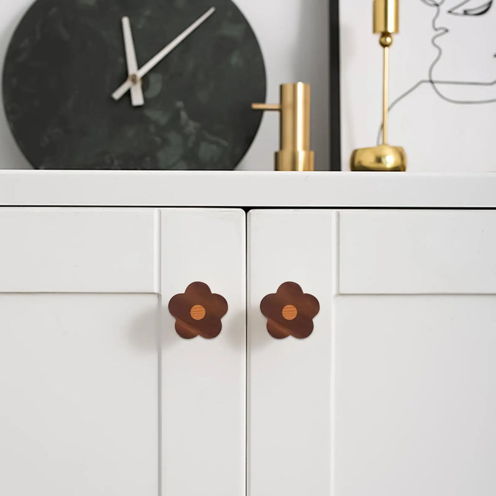 Flower Drawer Pulls 4 Wooden Home Decor Screws Cabinet Cupboard