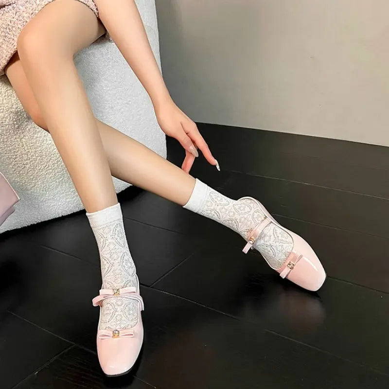 Flat Shoes for Women Autumn Spring Sweet Square Toe Shallow Bow 2024 New Lightweight Rhinestone Red Mary Jane Large Size Shoes Zpaxo