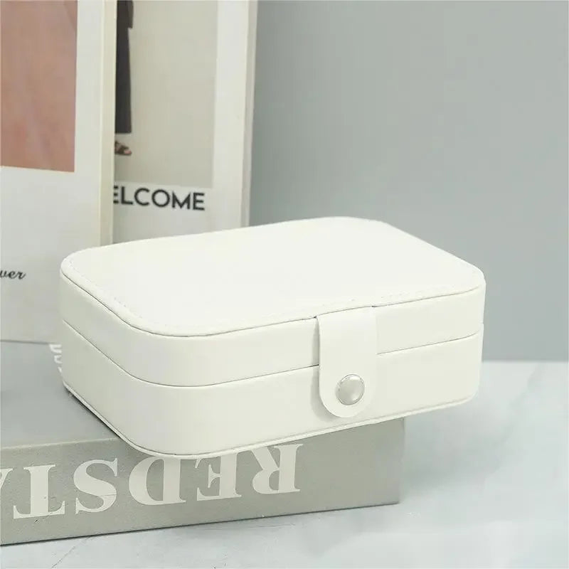 Portable Leather Jewelry Travel Organizer Box | Rings & Earrings Jewelry Travel Case Zpaxo white
