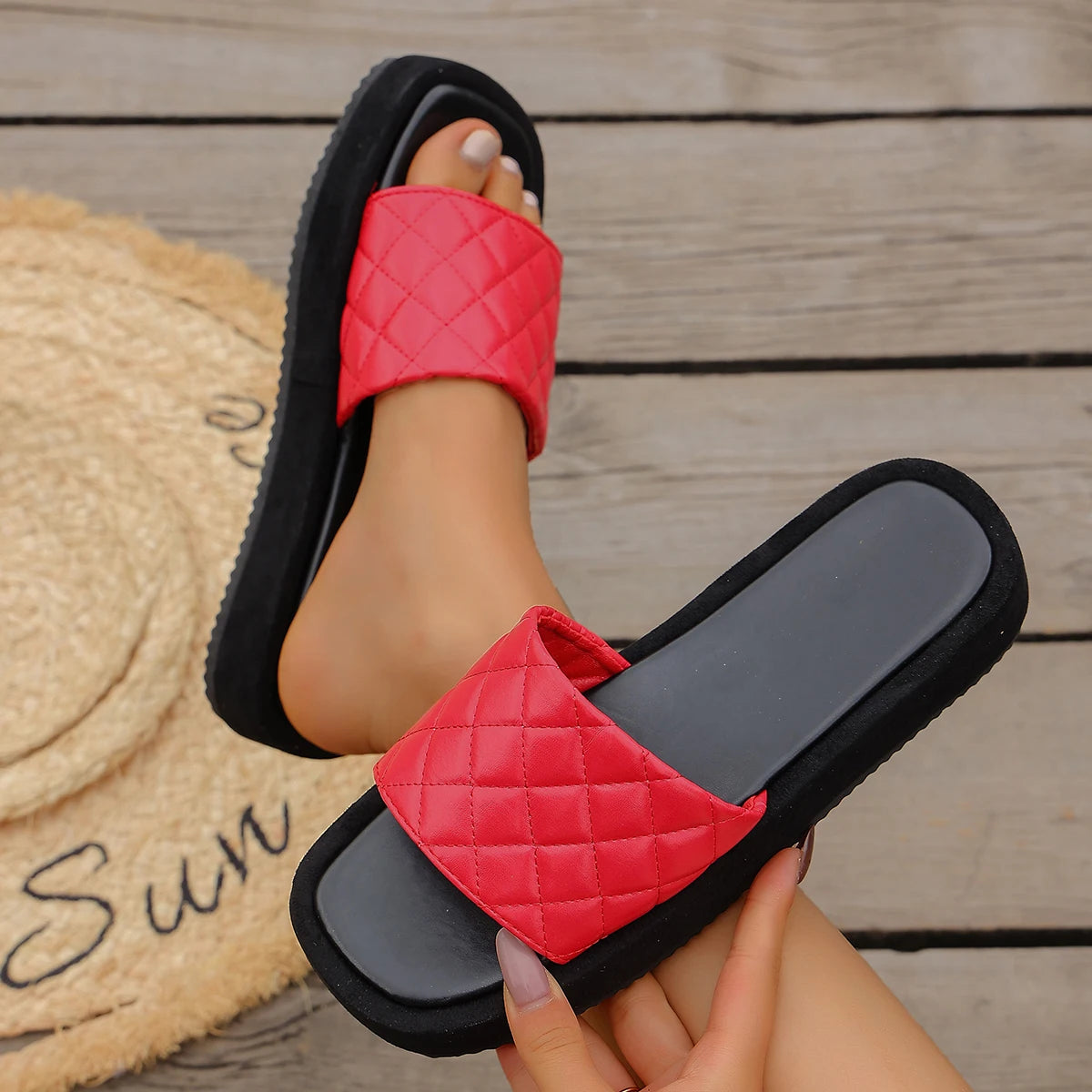 Women Slippers Casual Thick Heel Sandals Fashionable Diamond Pattern