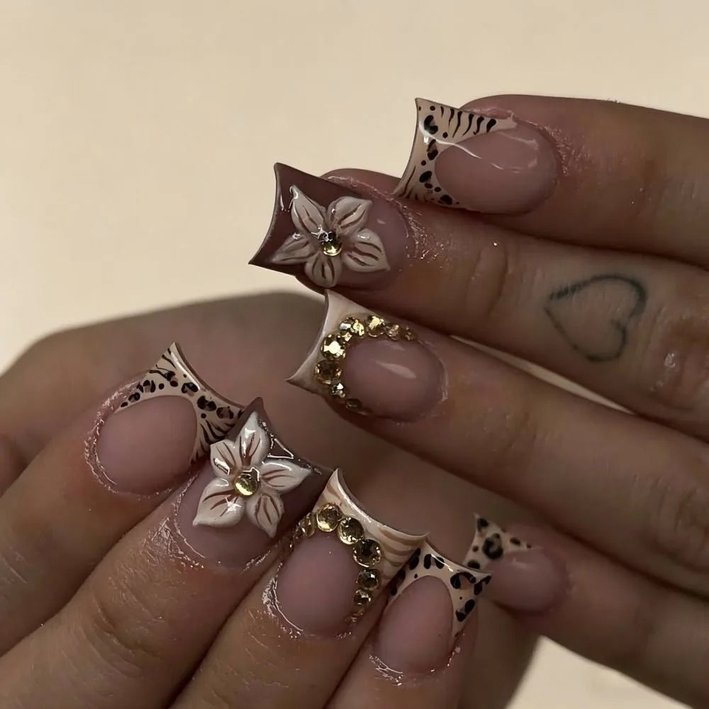 Rhinestone Design Short Fake Nails Bow Design French White Square Fake Nails Leopard Edge Square Shape Press On Nails For Women Zpaxo