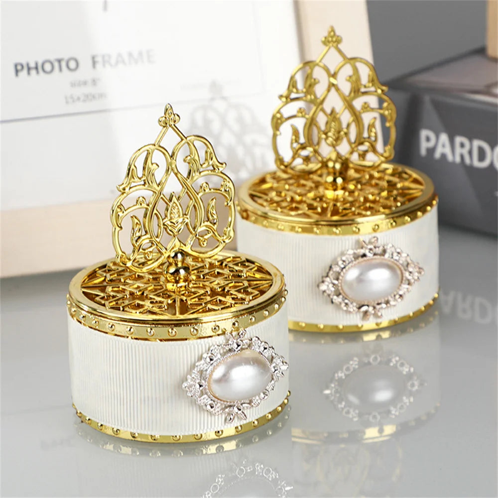Gold Hollow Candy Gift Box – Wedding, Baby Shower & Party Favours Decorative Gift Box Zpaxo