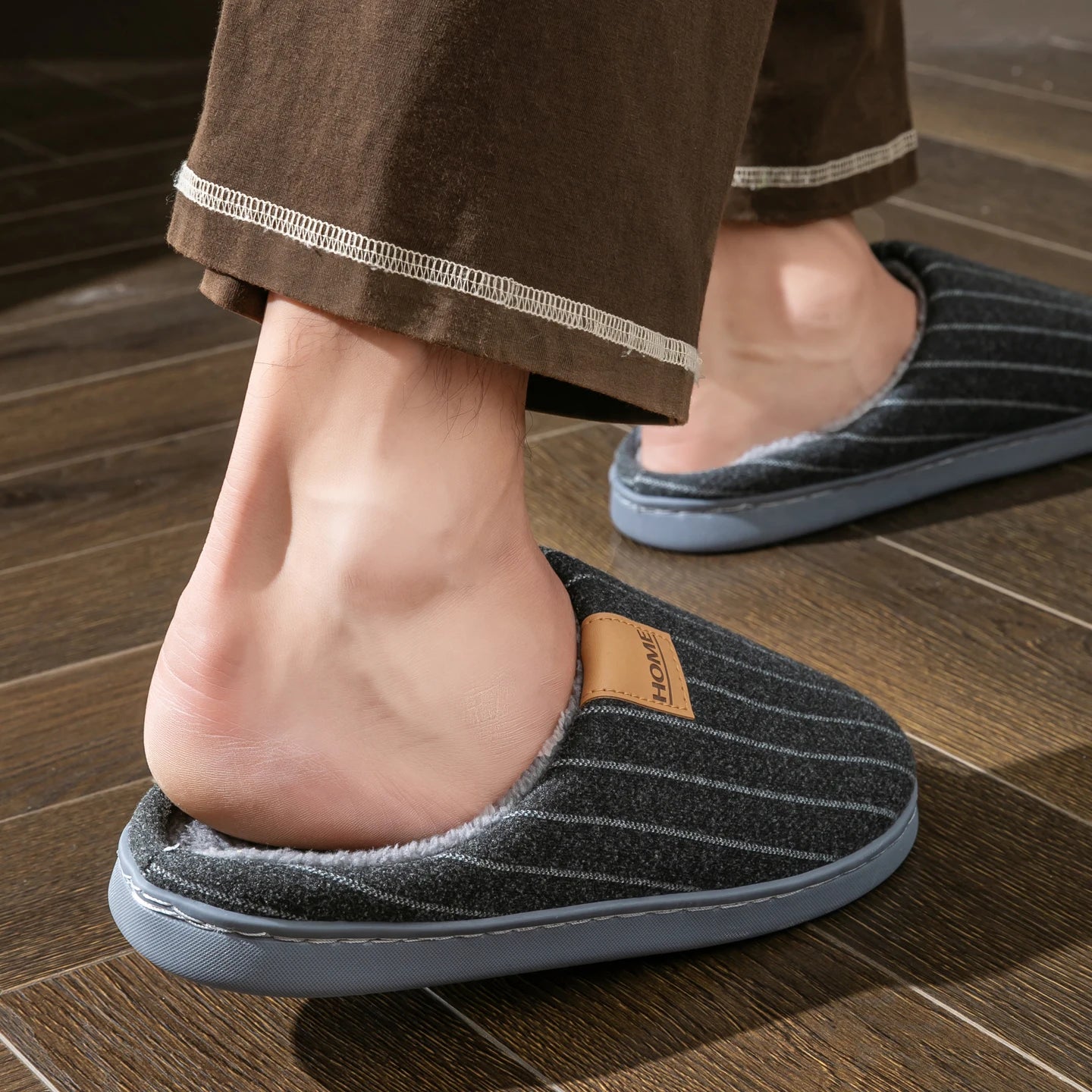 Men's Winter Slippers Non-slip Indoor House Shoes Cozy Plush Lining