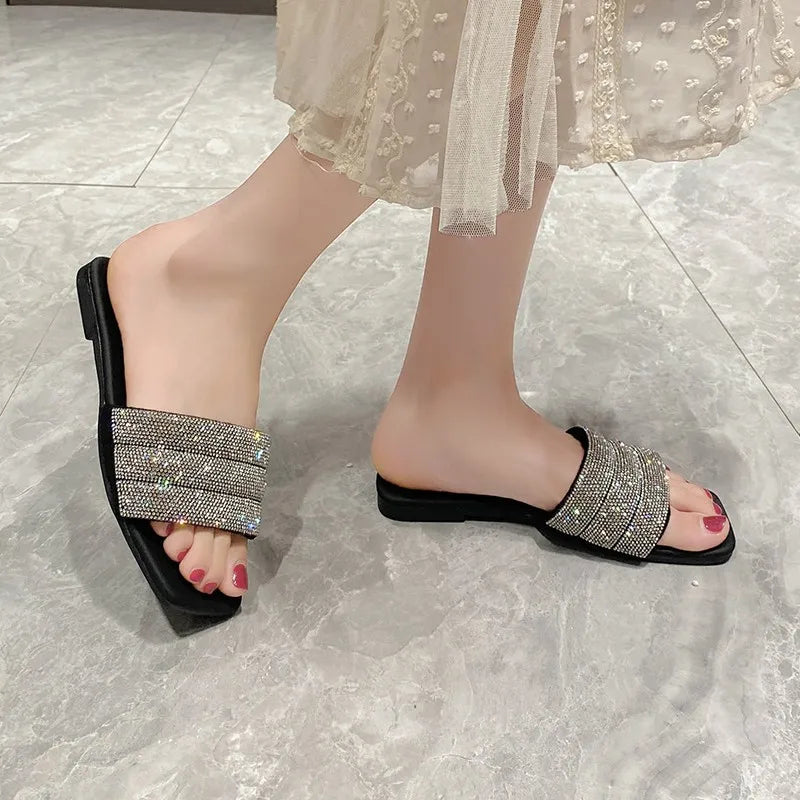2025 Summer Fashion Versatile Comfortable Flat Bottom Women's Casual