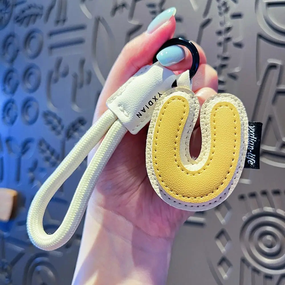 Sweet 26 Letter Keychain Bag Hanging Charms PU Leather Alphabet Key Holder Car Keyring Ornaments Lucky Letter Pendant Boy Zpaxo