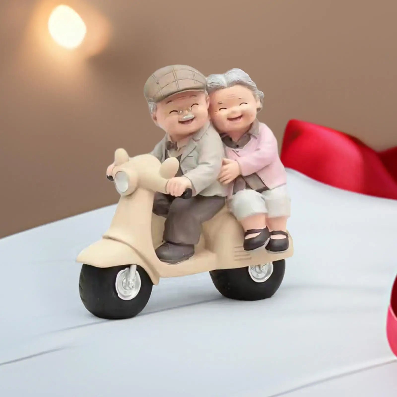 Old Couple Figurine – Resin Elderly Couple Statue Home Decor Resin Couple Figurine Zpaxo