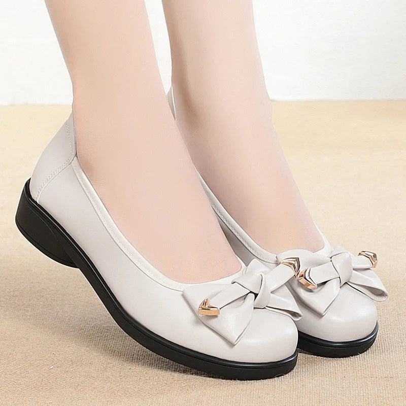 Tendon Bottom Mother Shoes Soft Leather Comfortable Middle-aged Zpaxo MYQ9952 beige 40(Foot 25cm)