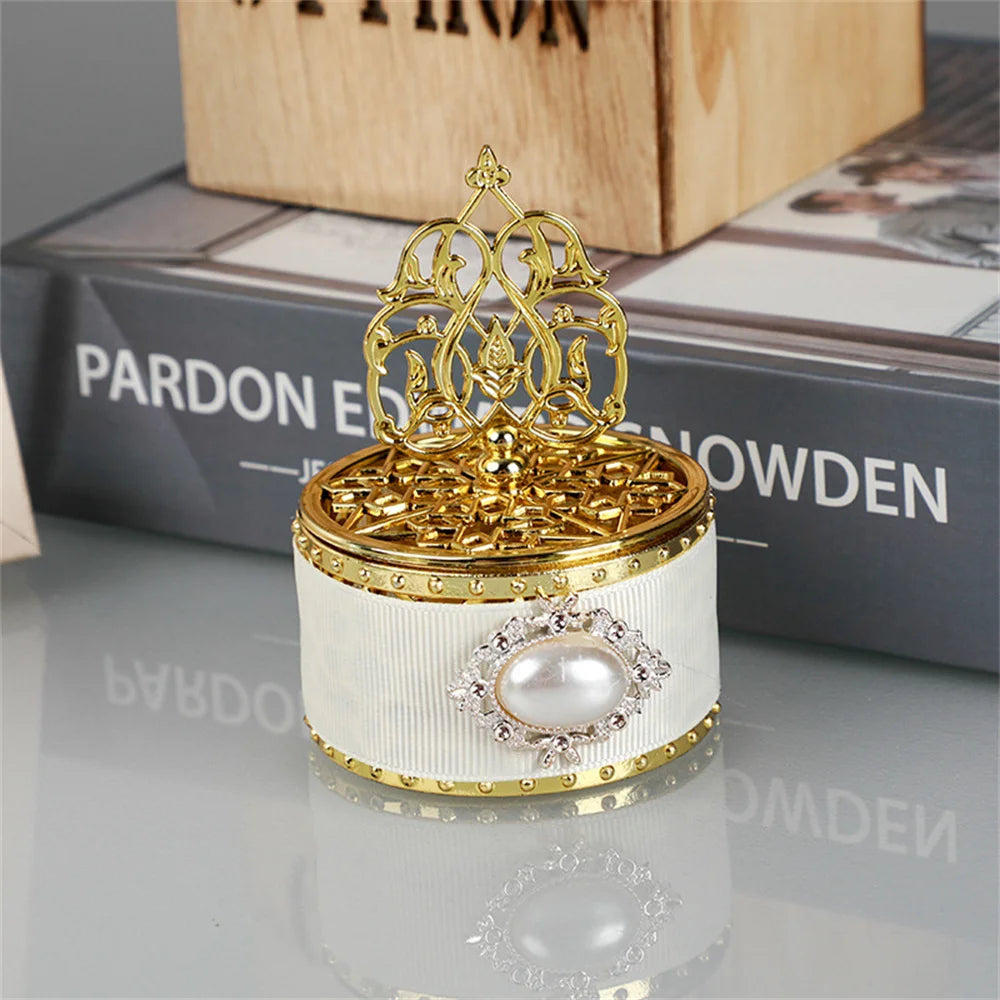 Gold Hollow Candy Gift Box – European Style Wedding & Party