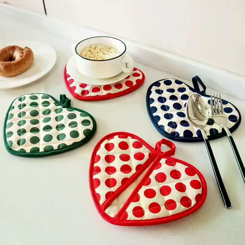 Heart-shaped Hand Clip Heat Insulation Pad Coaster Anti-scalding Zpaxo