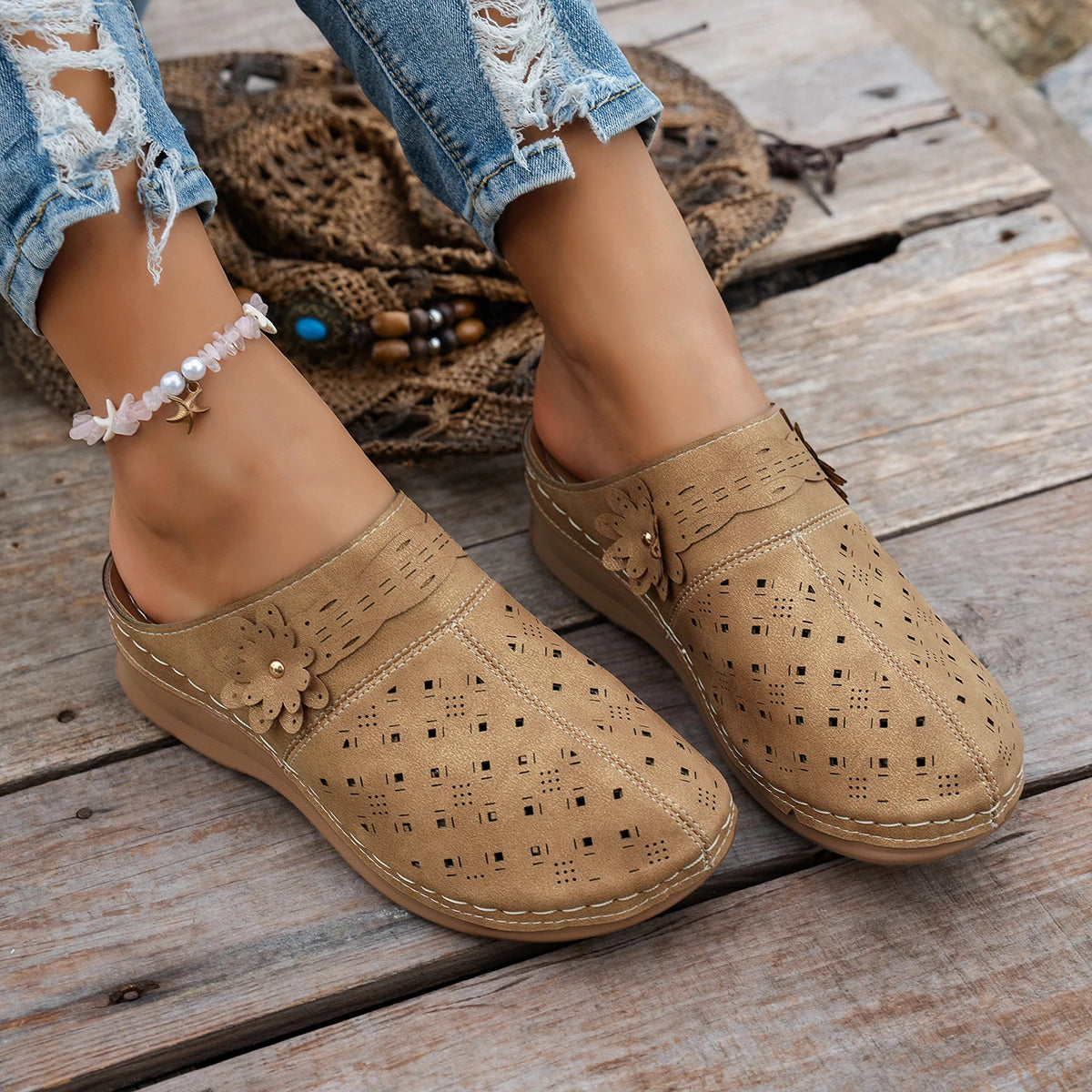 2025 New Women Wedge Mules Slippers Lightweight Hollow Out Shoes Woman Plus Size Thick Sole Outdoor Sandals Female Slides Women Zpaxo