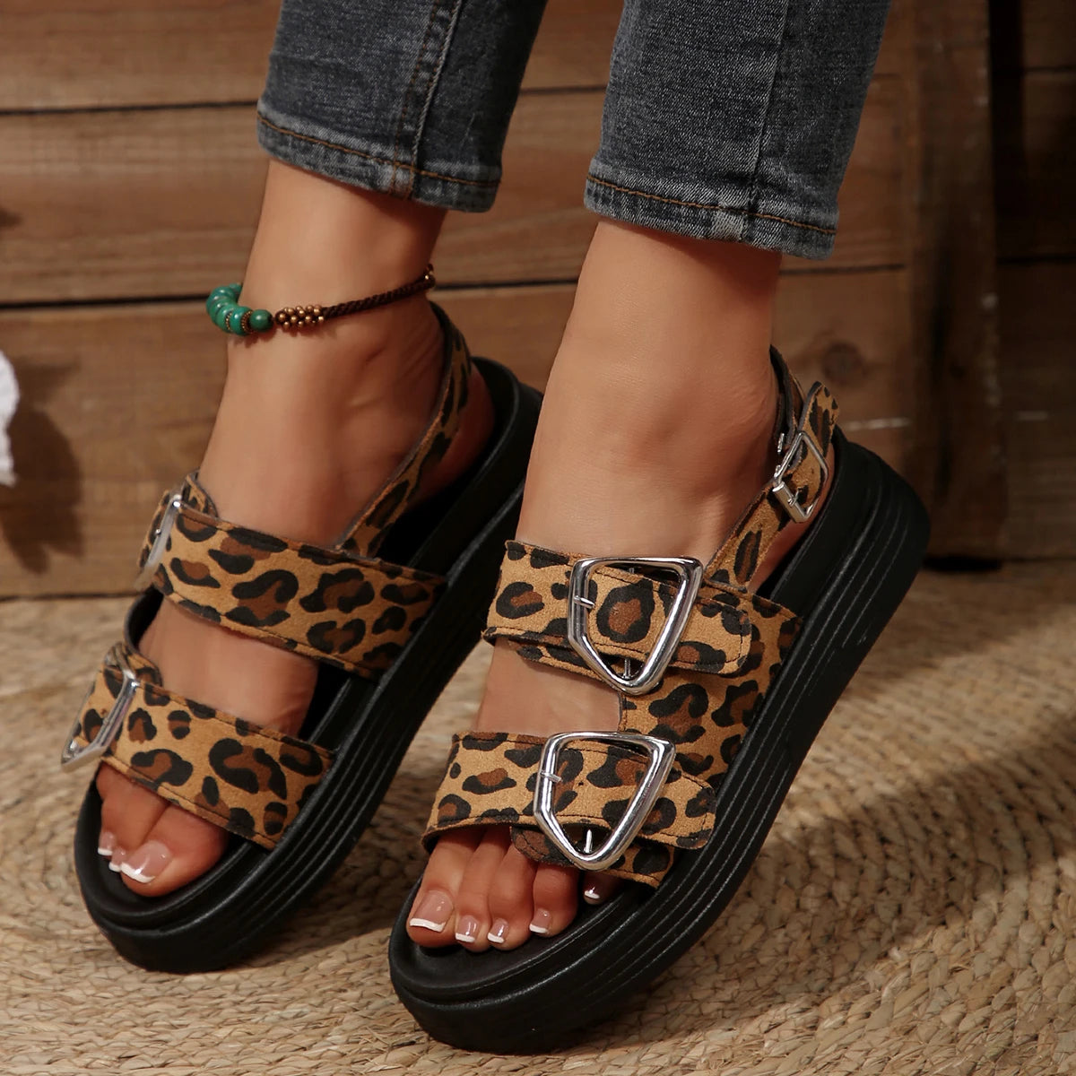Women Flats Platform Sandals 2025 New Slingback Designer Sandals Lightweight Walking Shoes Women Summer Open Toe Beach Shoes Zpaxo