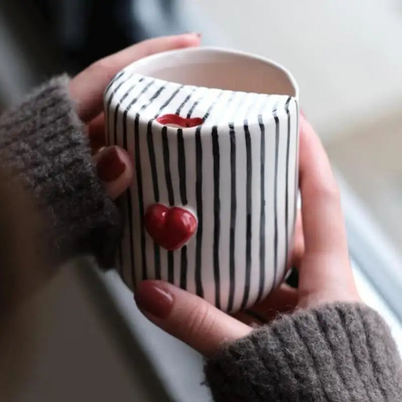 Multipurpose Striped Ceramic Mug With Sip Hole For Both Hot And Cold Beverages Zpaxo