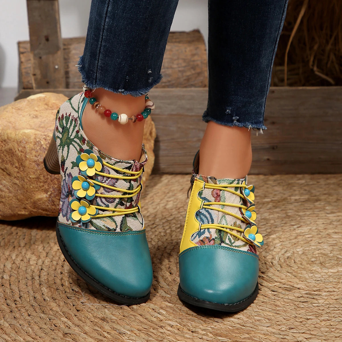 2025 New Women Ankle Boots Autumn/Winter Retro Boots Women Mixed Colors Flower Side Zipper Women Shoes Printed High Heels Shoes Zpaxo