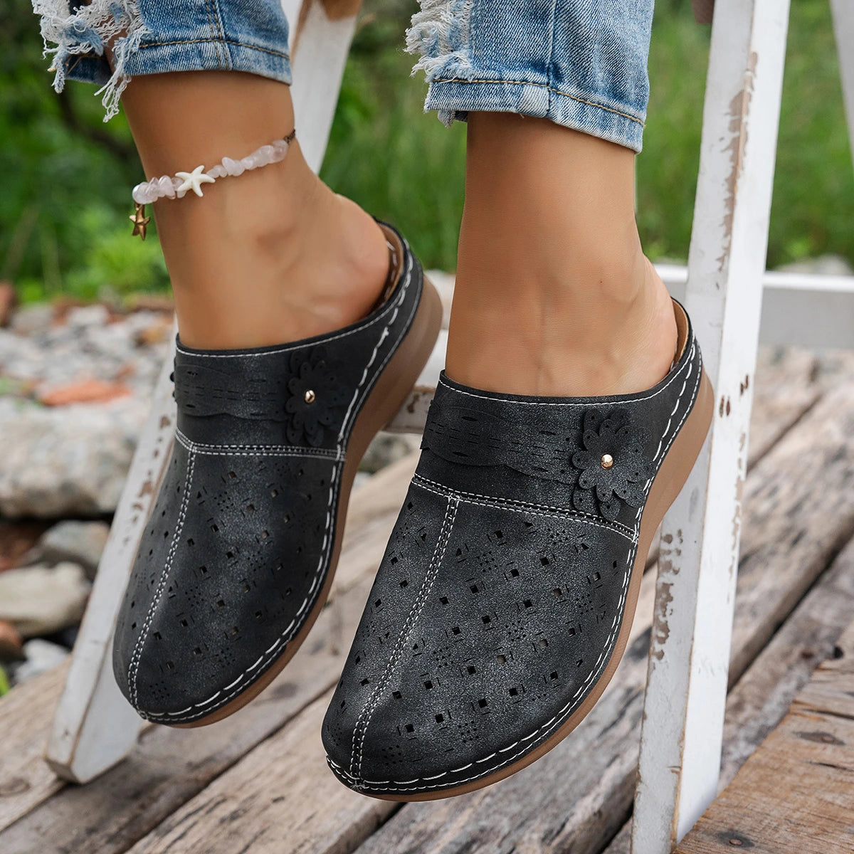 2025 New Women Wedge Mules Slippers Lightweight Hollow Out Shoes Woman Plus Size Thick Sole Outdoor Sandals Female Slides Women Zpaxo