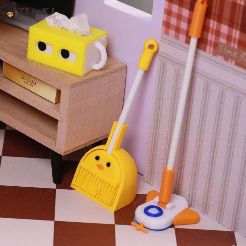 ▶1Pcs Miniature Dollhouse And Dustpan/ Aircraft Mop Simulation Model For Doll Accessories DIY Decoration Zpaxo