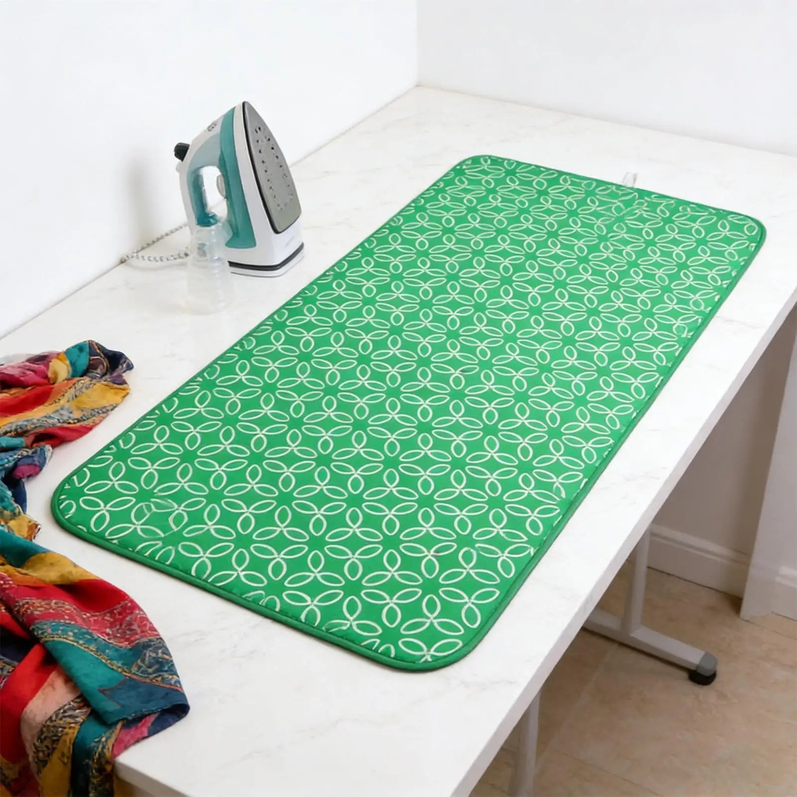 Portable Ironing Mat – Heat Resistant, Waterproof, Foldable Portable Ironing Mat Zpaxo