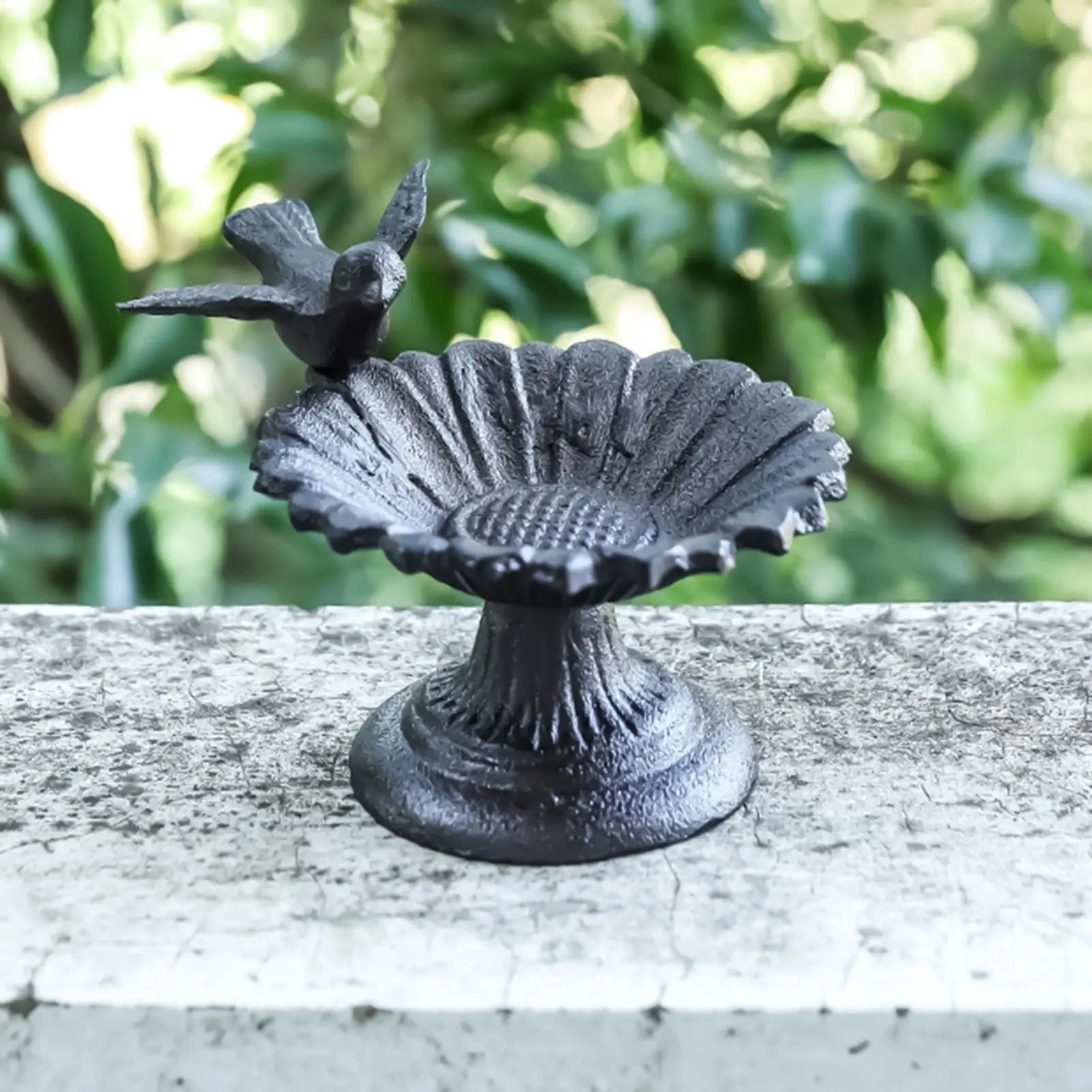 Bird Bath Decorative Metal Feeder Garden Decor Water Bowl Hummingbird