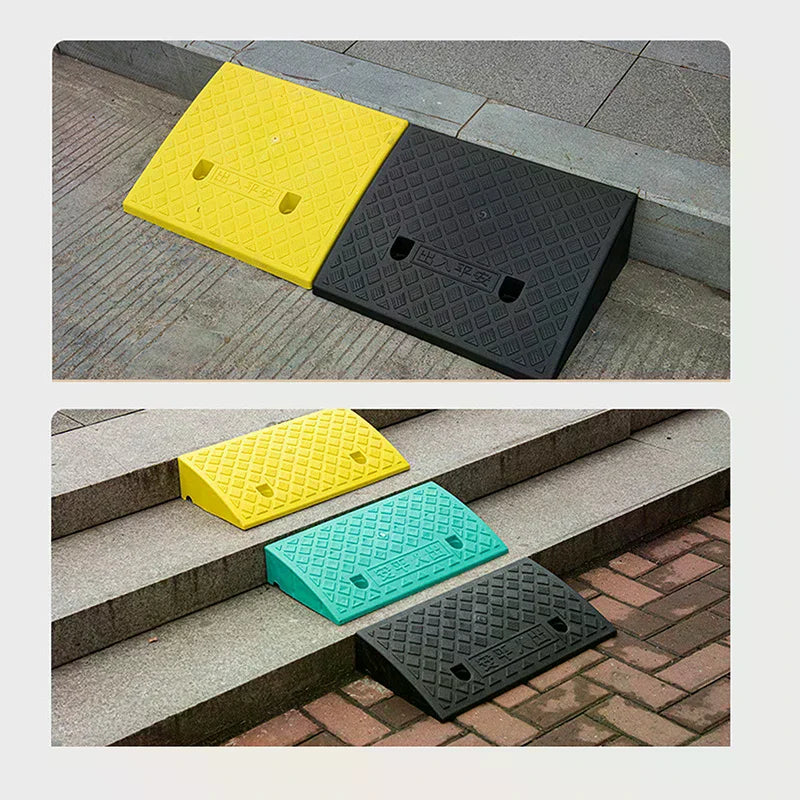Plastic Kerb Ramp 30/40/50mm – Non-Slip Threshold Ramp