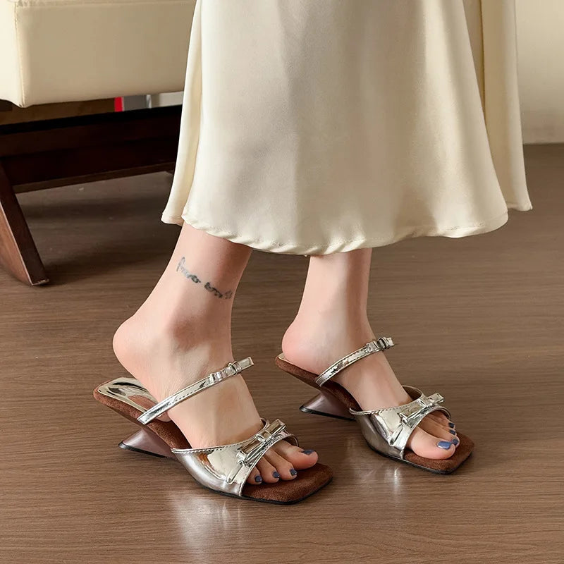 Summer Women's Shaped Slippers with Fashion Square Toe Dress Shoes Bow Pump Buckle Cute Women's Sandals 2025 Designer Flip-flops Zpaxo