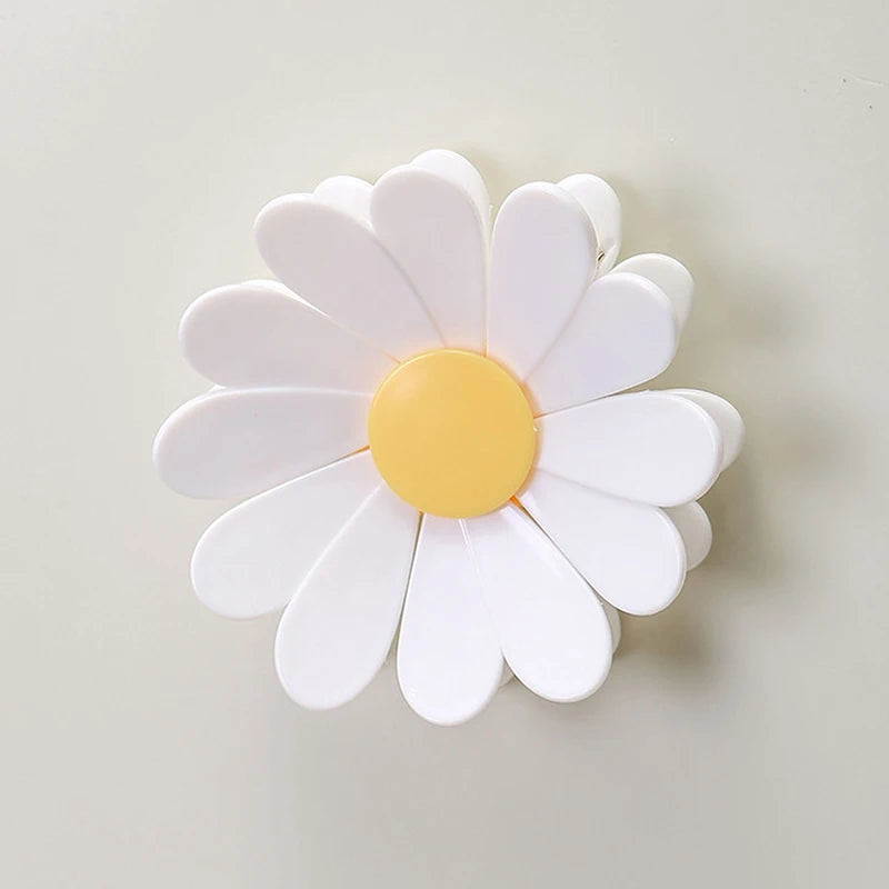 Multifunctional Sakura Magnetic Clip Creative Kitchen Gadget Snack