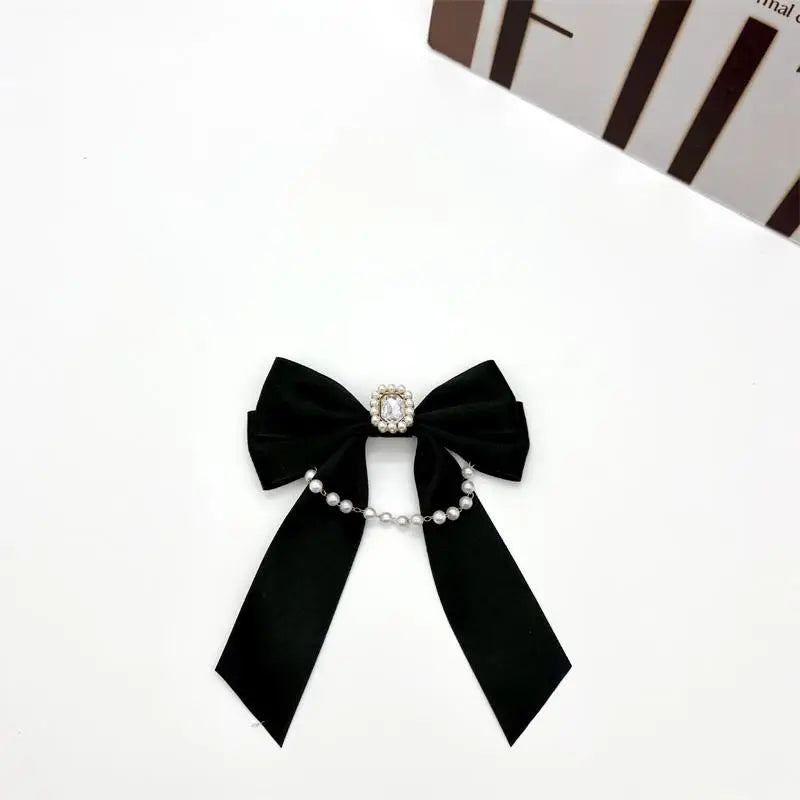 Trendy Women's Shirt Accessory Black White Bow Brooch Pearl Chain Zpaxo A1