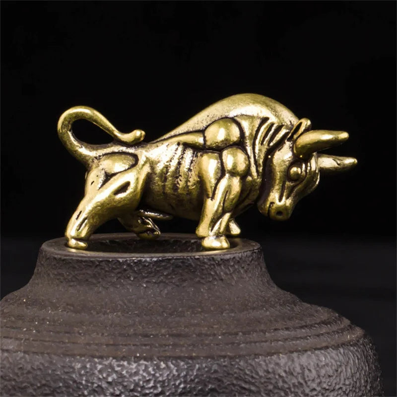 Home Office Desk Decorative Ornament Mini Retro Brass Wall Street Bull Statue Sculpture Hand Toy Gift Keychain Ornament Zpaxo Default Title