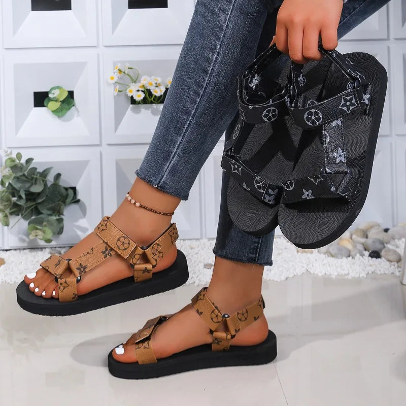 2026 Summer Women's Fashionable Flat Beach Sandals Women Outdoor Fish Zpaxo