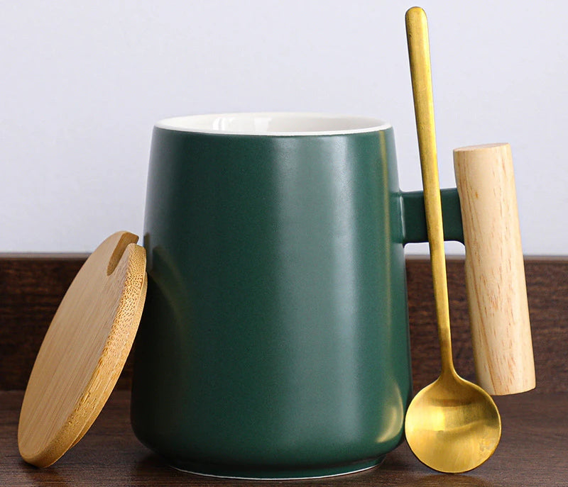 Hot Vintage Hot Selling Wooden Handle Ceramic Cup, Creative Mug, Cultural and Creative Coffee Cup with Lid Spoon Zpaxo 480ml green